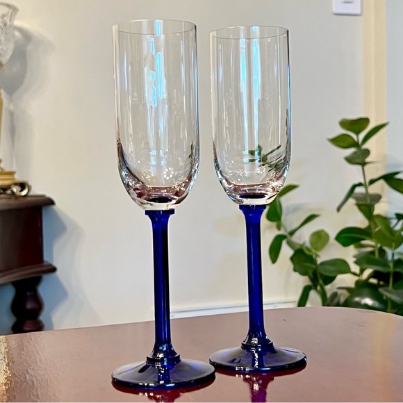 Crystal Champagne Flutes Blue Paneled Stem Set Of 2 VTG Glass Stemware Barware - Picture 2 of 10